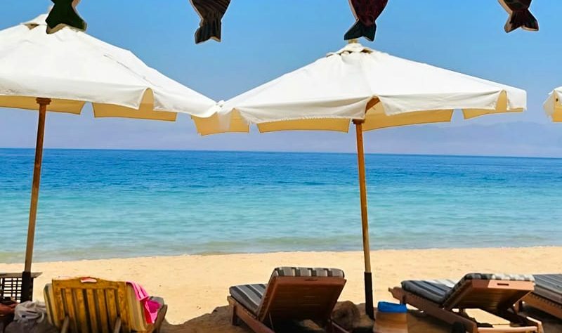 Stay by the Red Sea in our eco-lodge built for peace, authenticity, and connection with nature.